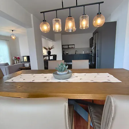 Lägenhet Downtown Luxury Rhodes City