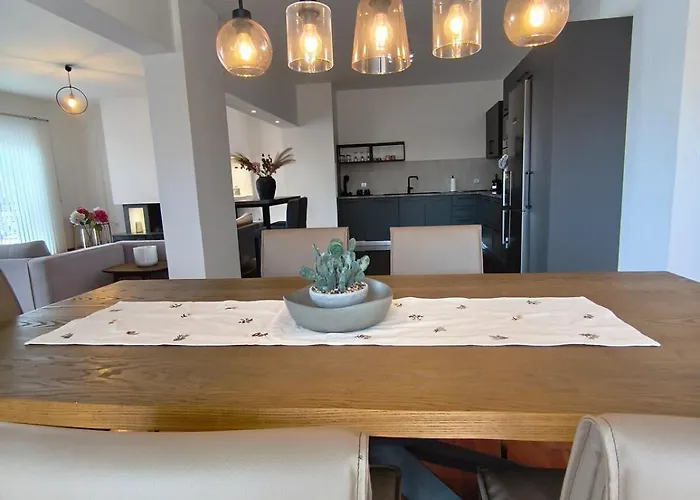 Lägenhet Downtown Luxury Rhodes City