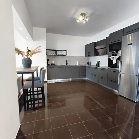 公寓 Downtown Luxury Rhodes City